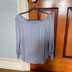 Off the shoulder, striped Fifteen Twenty top! Buttery soft!
